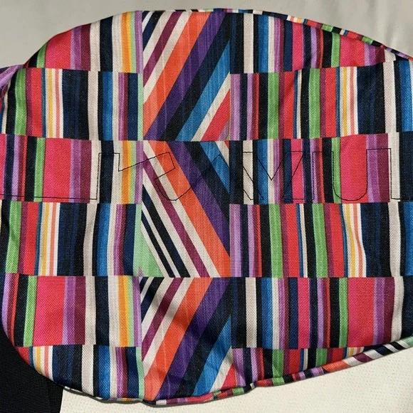 Kavu Red and Pink Backpack Vibrant Geometric Design used ones - Picture 9 of 9